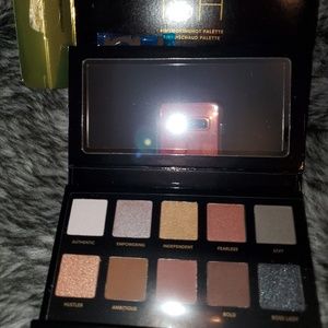 Ish smoking hot palette